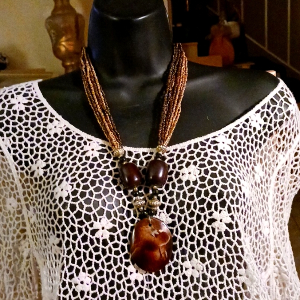 Brown  Necklace with Pendant 80-90's  Glass Beads.  Like New Cond. Women